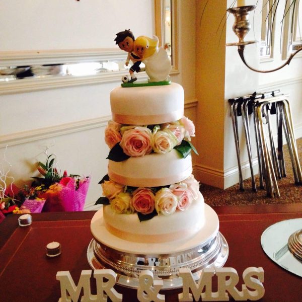 Bradburys-Wedding-Cake-11
