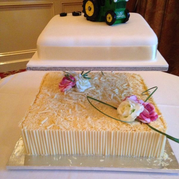 Bradburys-Wedding-Cake-13