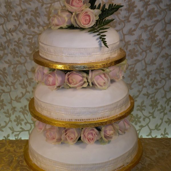 Bradburys-Wedding-Cake-17