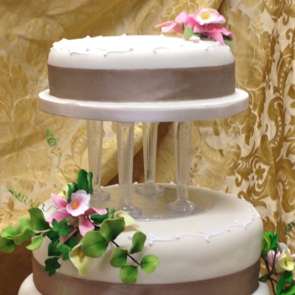 Bradburys-Wedding-Cake-18