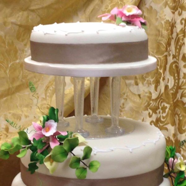 Bradburys-Wedding-Cake-18