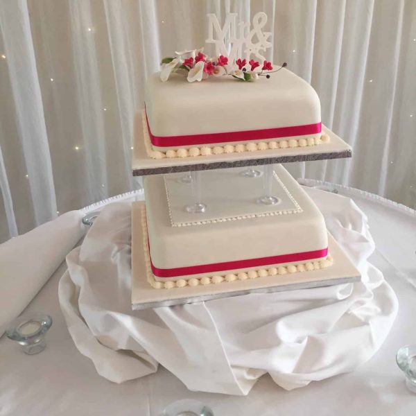 Bradburys-Wedding-Cake-5