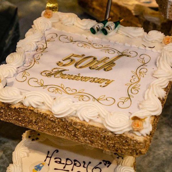 Bradburys-anniversary-cake-1
